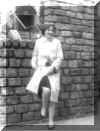 elizabethlyons.jpg (88749 bytes)